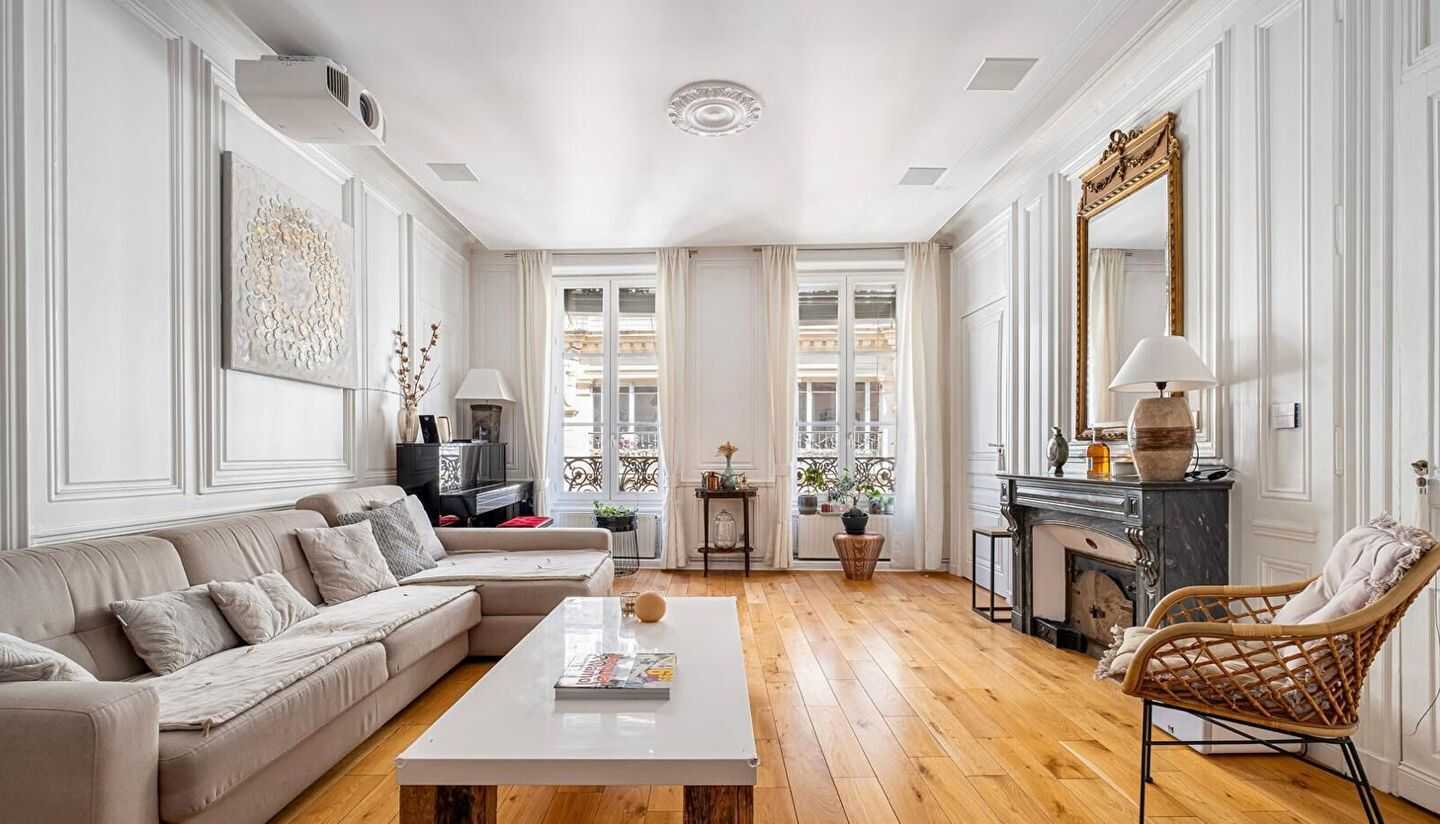 Appartement 4 pièces 105 m² · à Lyon 2ème Arrondissement · 105,1 m² · 2 200 €/mois