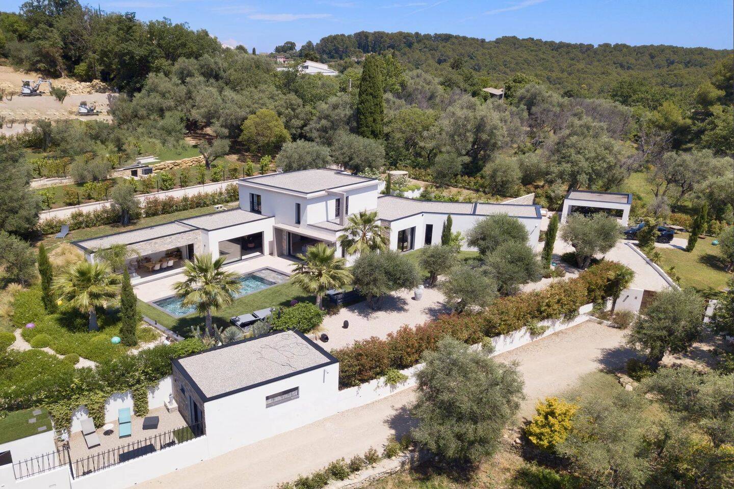 Maison 7 pièces 250 m² · à Valbonne · 250 m² · 2 650 000 €
