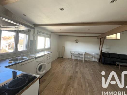 Appartement à vendre 120 000 € 2 pièces 1 chambre 70 m² Étage 3/3 École Joseph Bara-Groupe scolaire Carnot-Hôtel de Ville Agen 47000