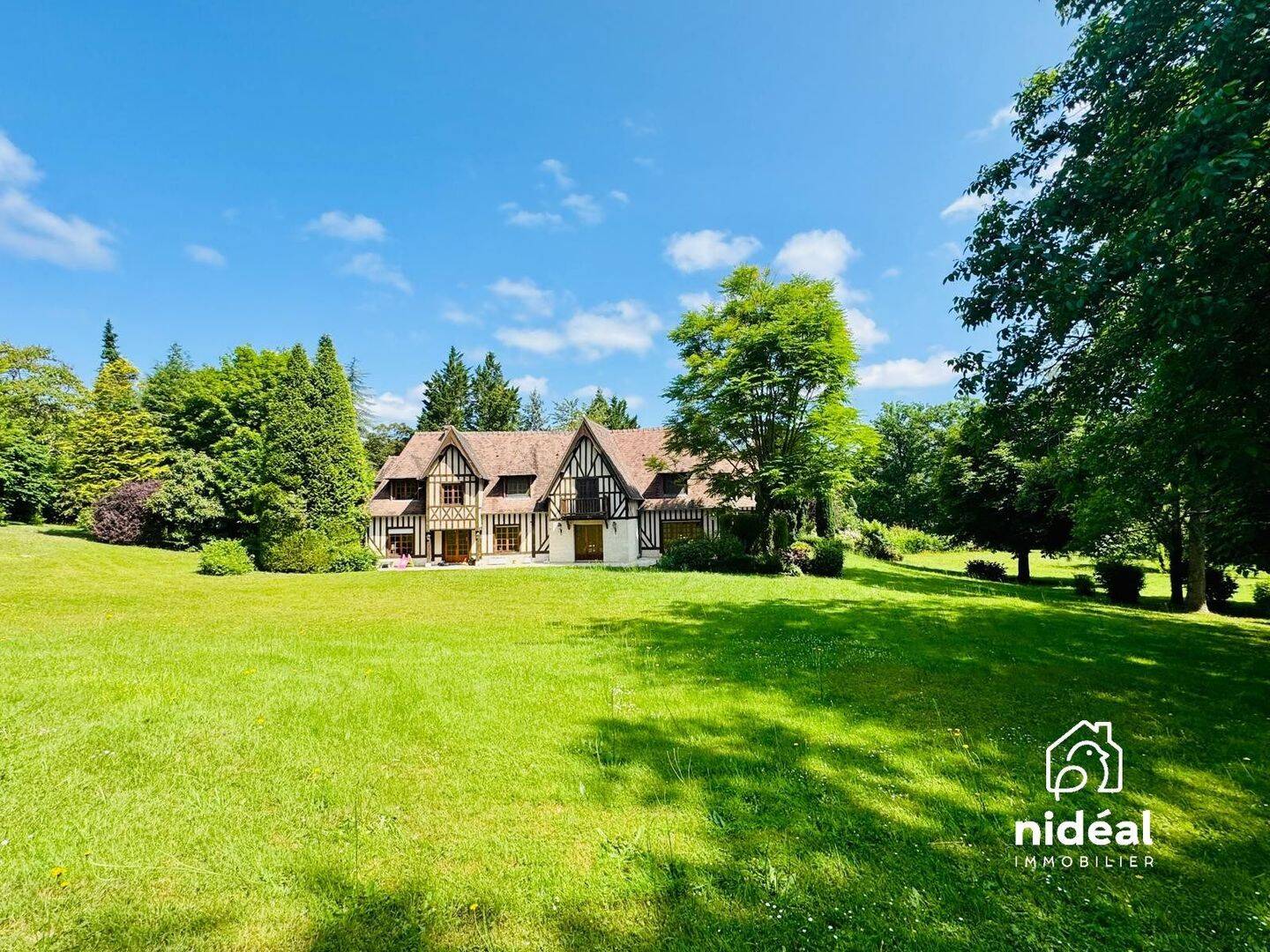 Maison 16 pièces 373 m² · à Heudreville-sur-Eure · 373 m² · 755 000 €