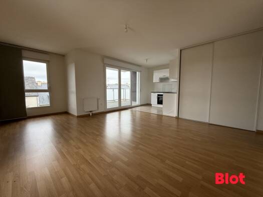 Appartement à vendre 315 000 € 4 pièces 3 chambres 82,1 m² Étage 5/6 Cesson-Sévigné 35510