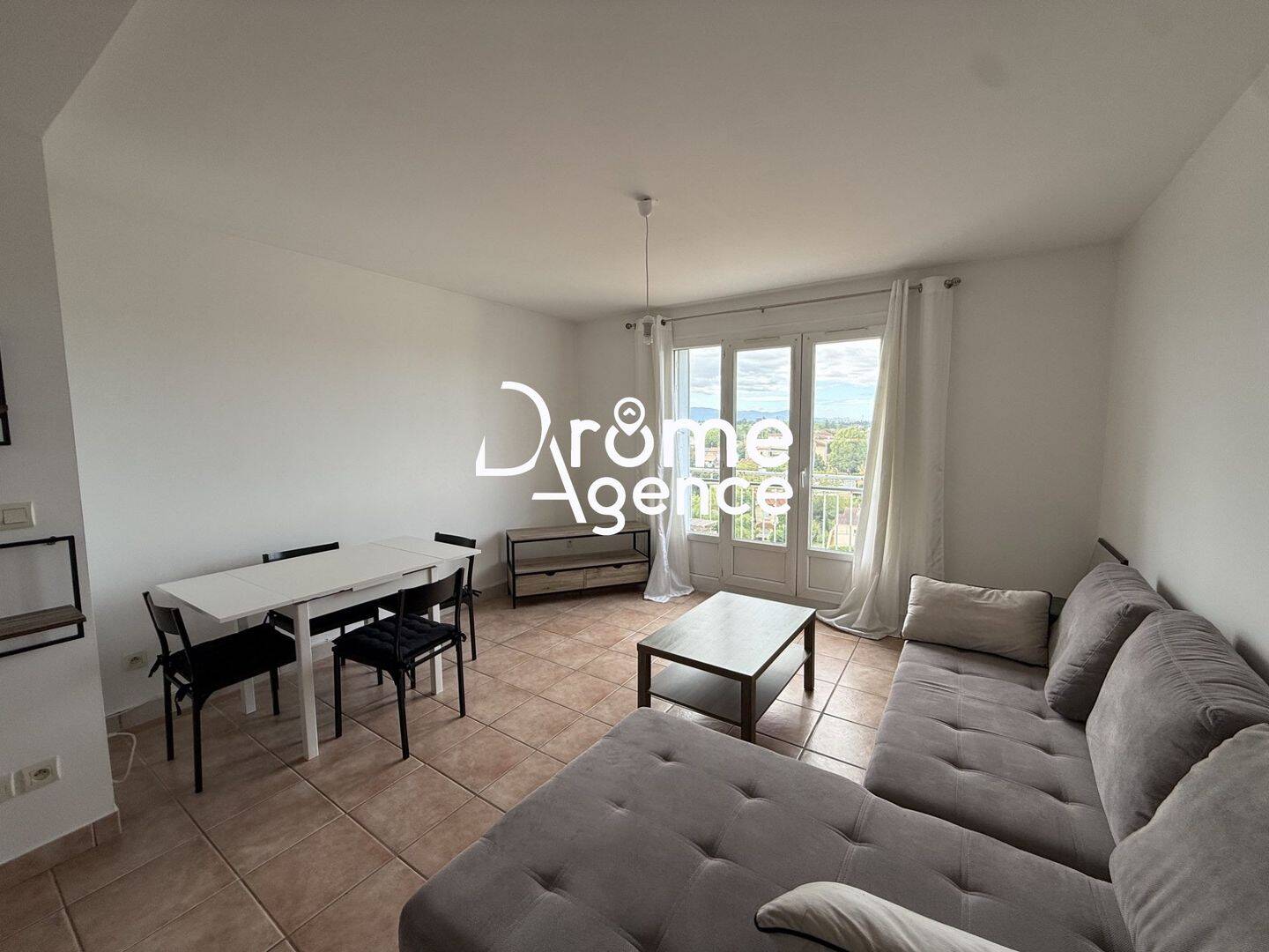 Appartement 3 pièces 57 m² · à Romans-sur-Isère · 57,1 m² · 580 €