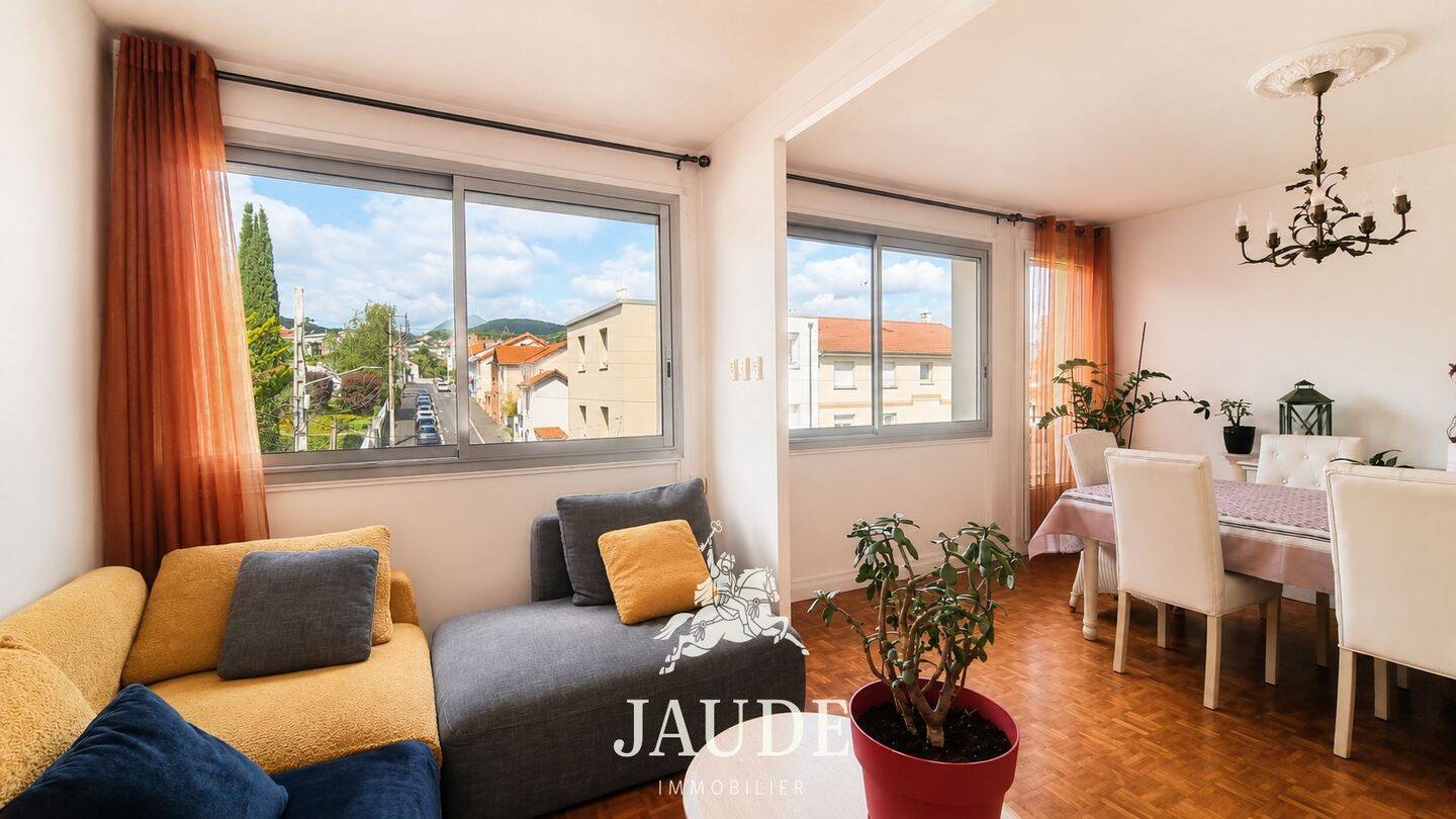 Appartement 4 pièces 81 m² · à Clermont-Ferrand · 81 m² · 140 000 €
