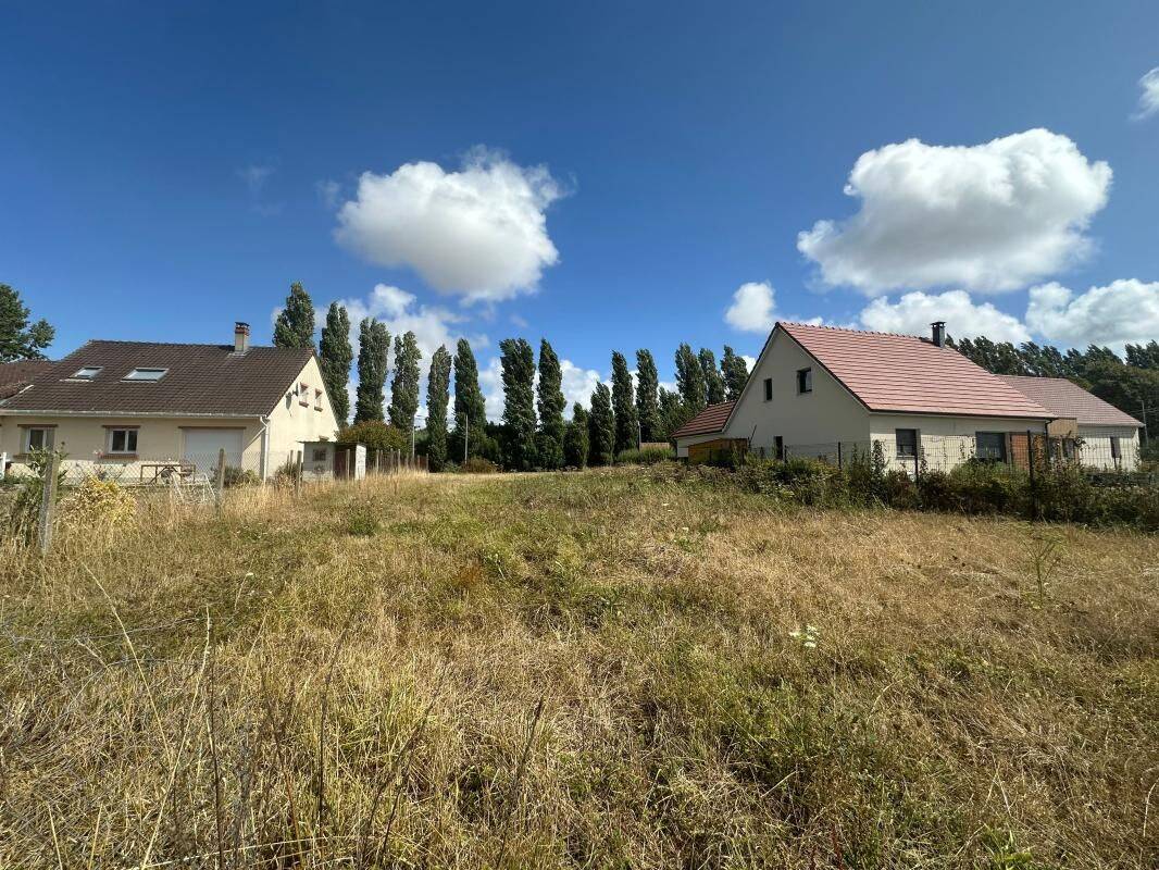 Terrain de 738 m² à Conchil-le-Temple - photo 2