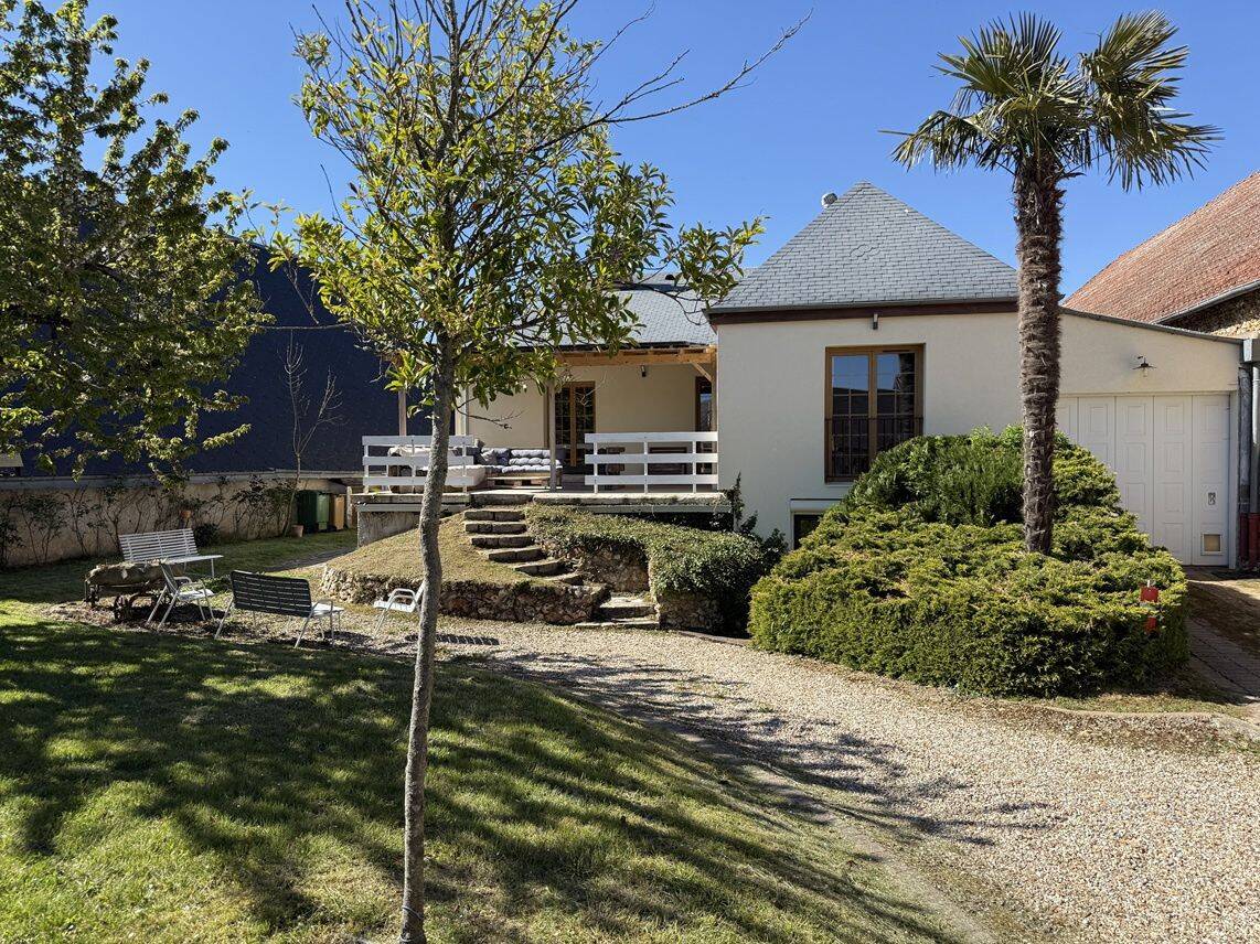 Maison 6 pièces 211 m² · à Marville-Moutiers-Brûlé · 211 m² · 441 000 €