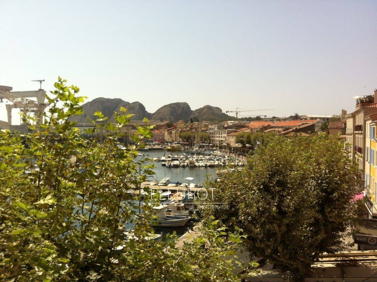 Appartement 2 pièces 60 m² · à La Ciotat · 60 m² · 590 €