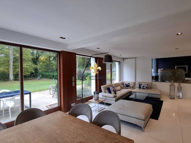 Maison à vendre 1 290 000 € 8 pièces 4 chambres 250 m² 4 785 m² de terrain Ouest Lamorlaye 60260