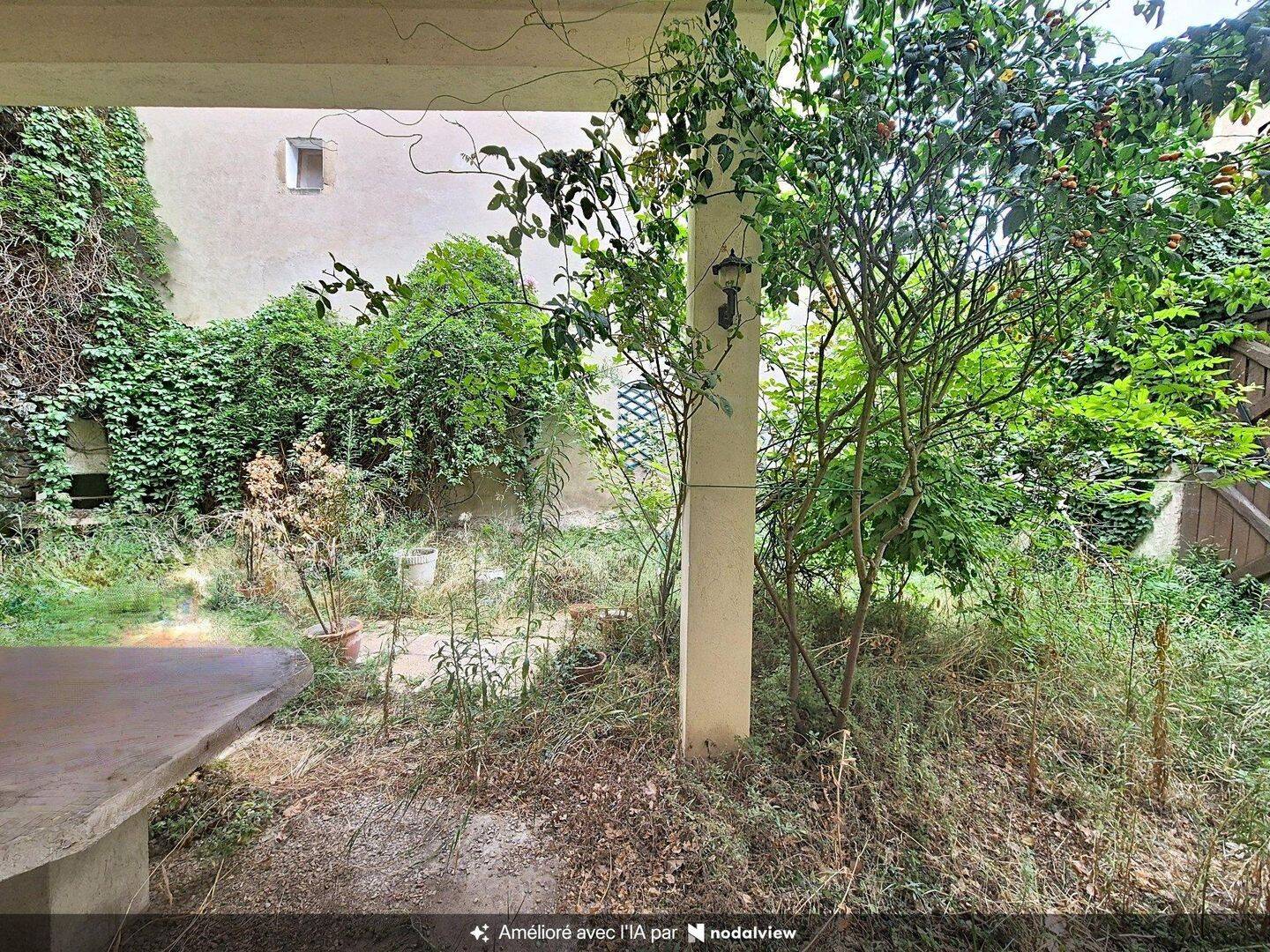 Maison 5 pièces 120 m² · à Eyguières · 120 m² · 241 500 €