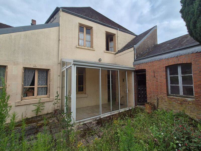 Maison 4 pièces 156 m² · à Orsennes · 156 m² · 59 920 €