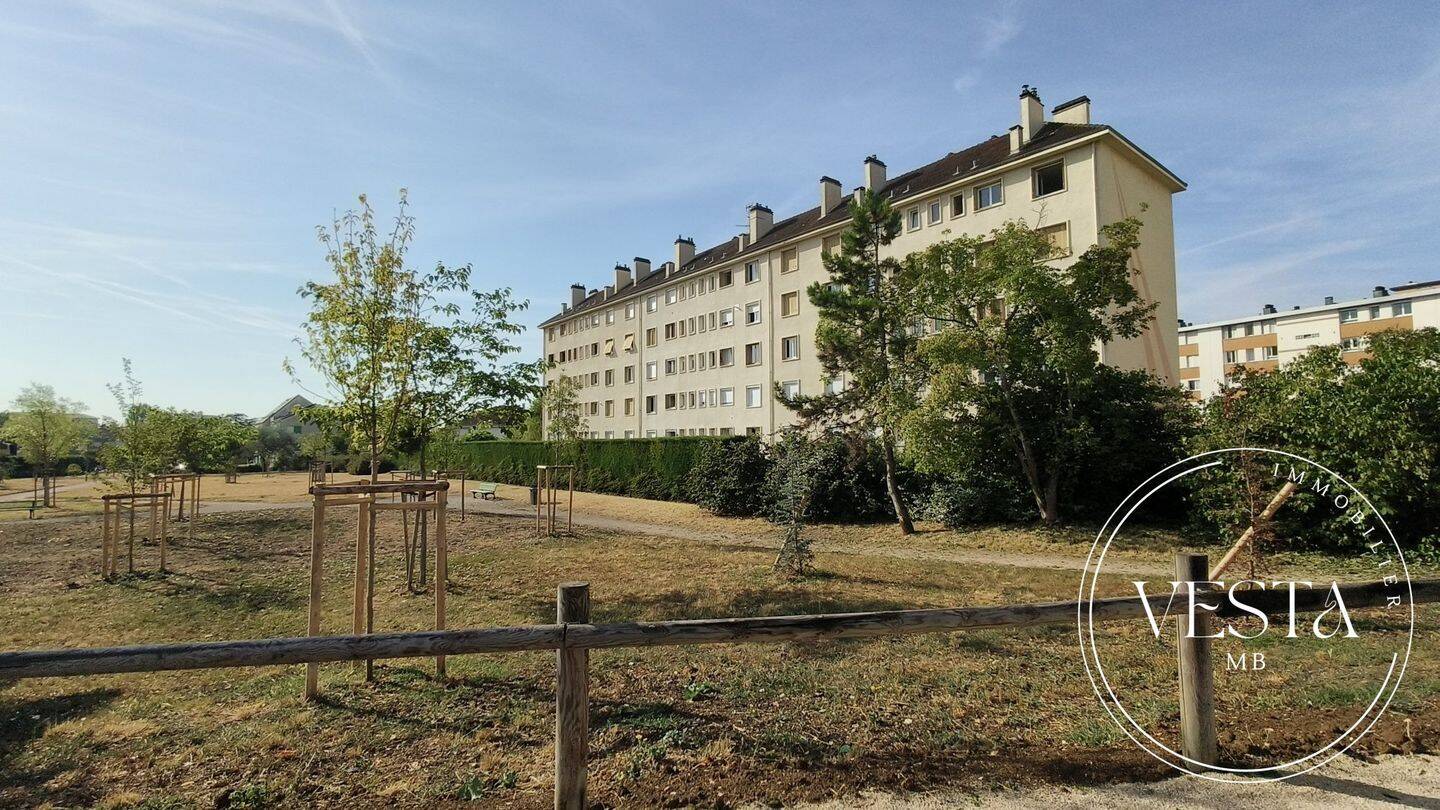 Appartement 3 pièces 53 m² · à Chenôve · 52,6 m² · 73 000 €