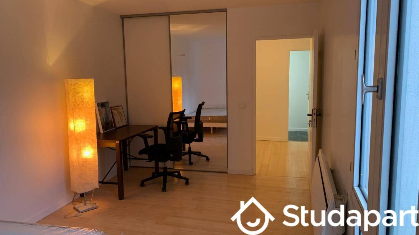 1 pièce 12 m² · à Poissy · 12 m² · 560 €/mois