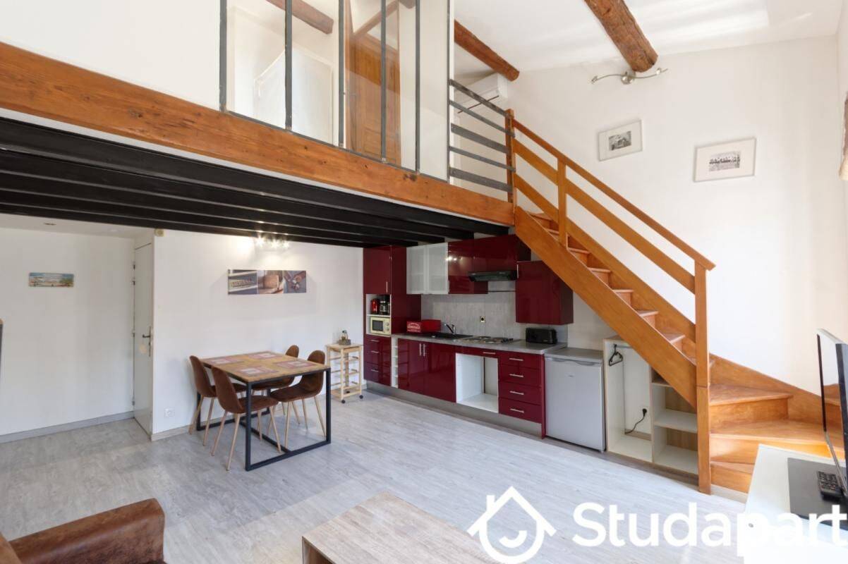 Appartement 2 pièces 45 m² · à Marseille 1er Arrondissement · 45 m² · 1 100 €