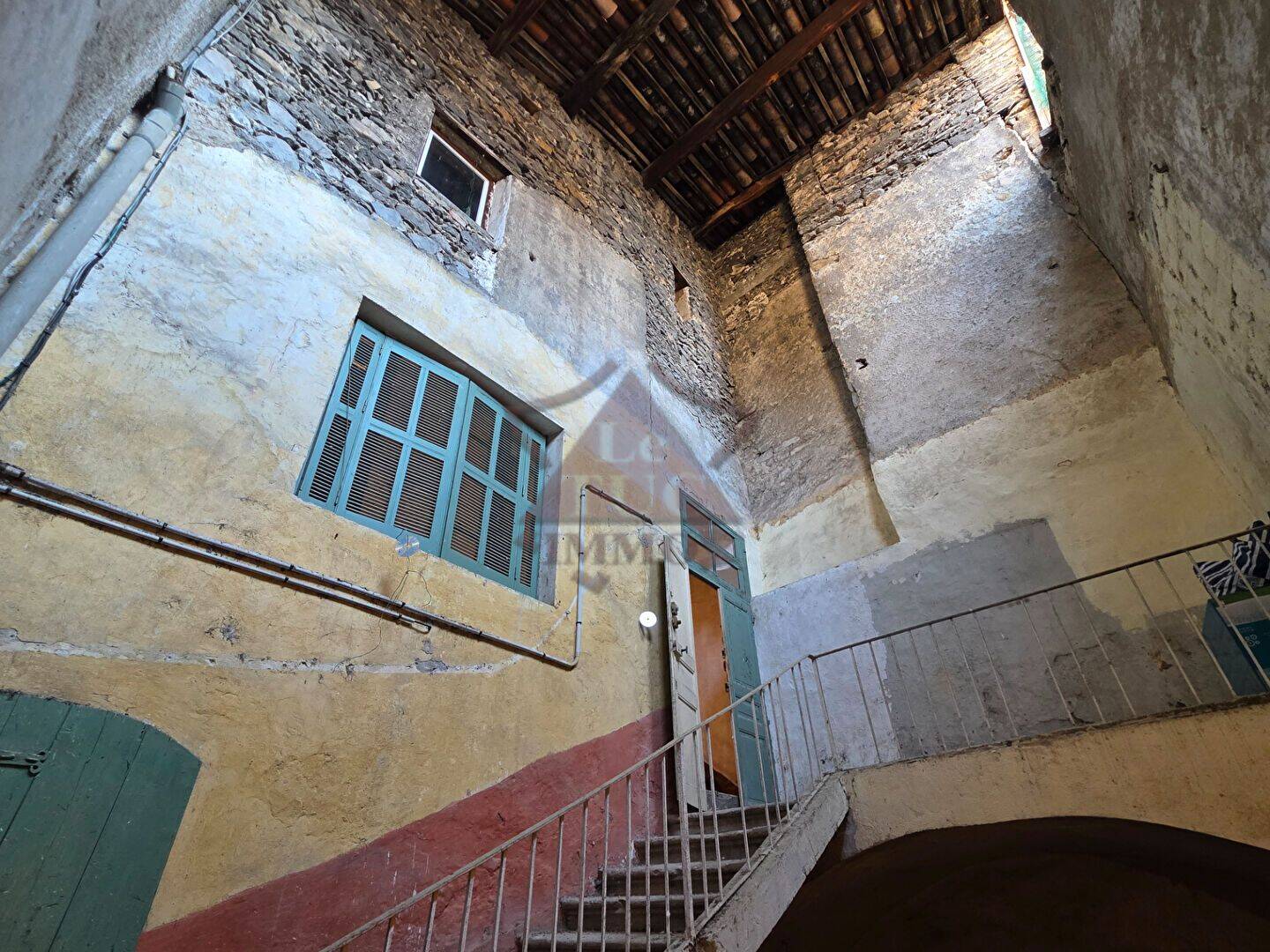 Appartement 3 pièces 81 m² · à Saint-Ambroix · 81 m² · 49 000 €