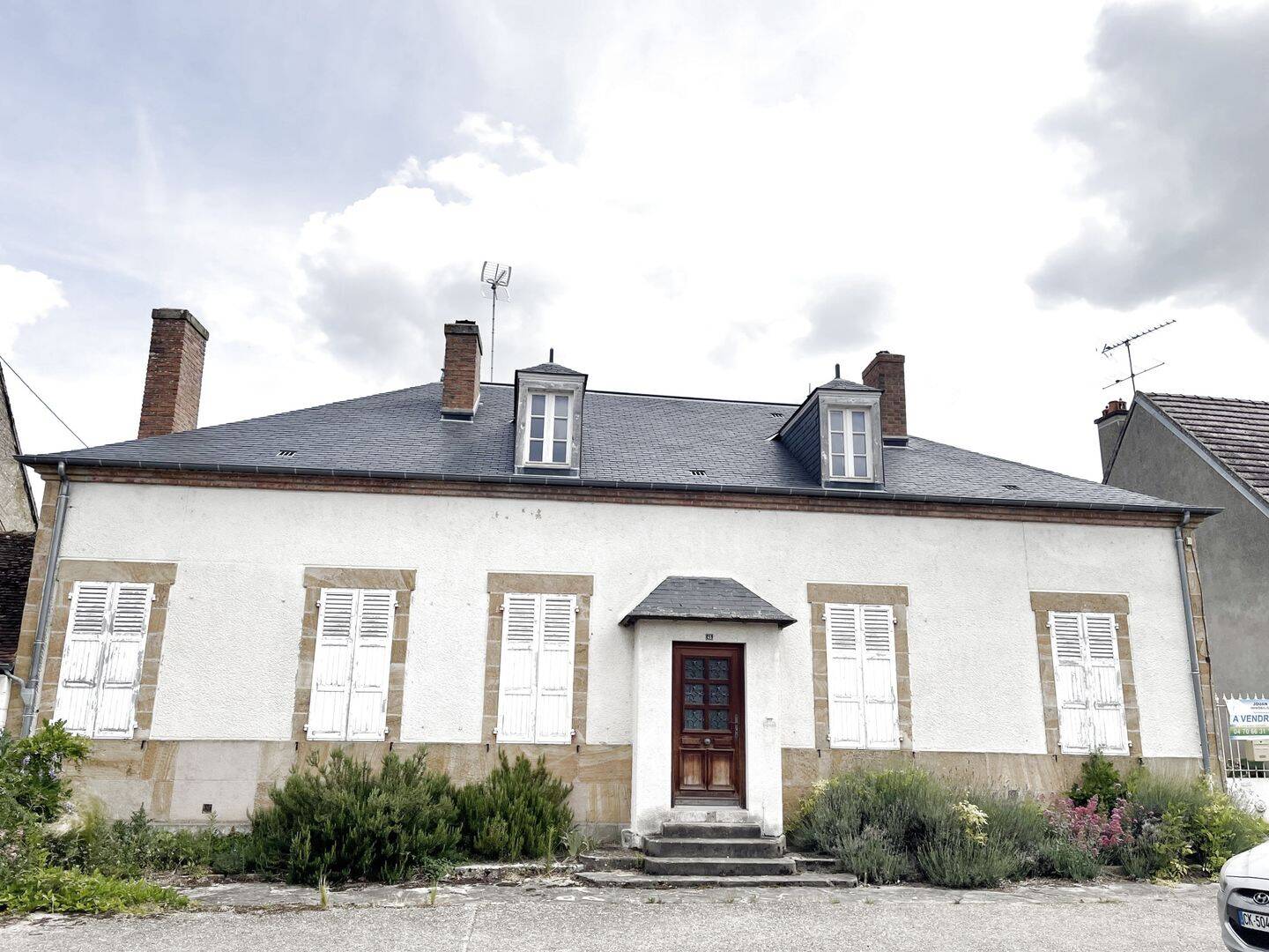 SAINT-MENOUX   MAISON DE CARACTÈRE AVEC GRANGE, FOUR À PAIN ET P