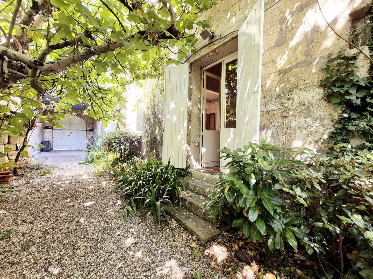 Maison 10 pièces 302 m² · à Bordeaux · 302 m² · 867 000 €