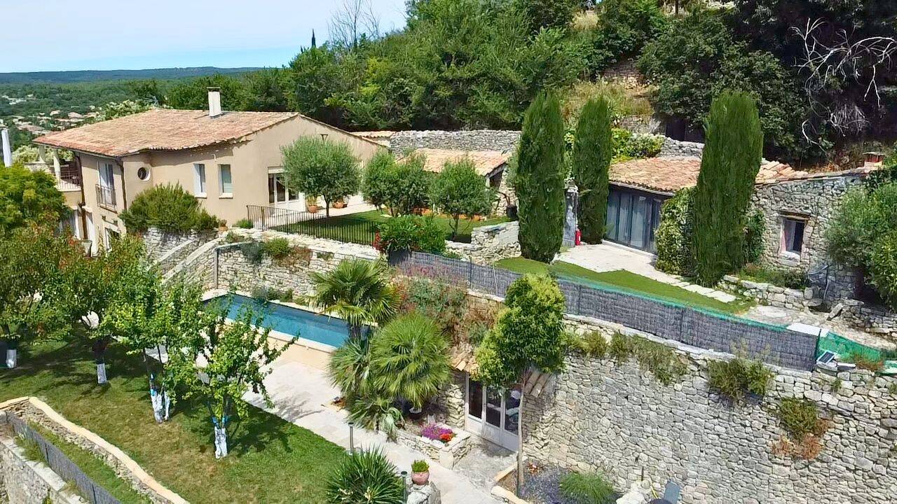 Maison 9 pièces 298 m² · à Forcalquier · 298 m² · 1 250 000 €
