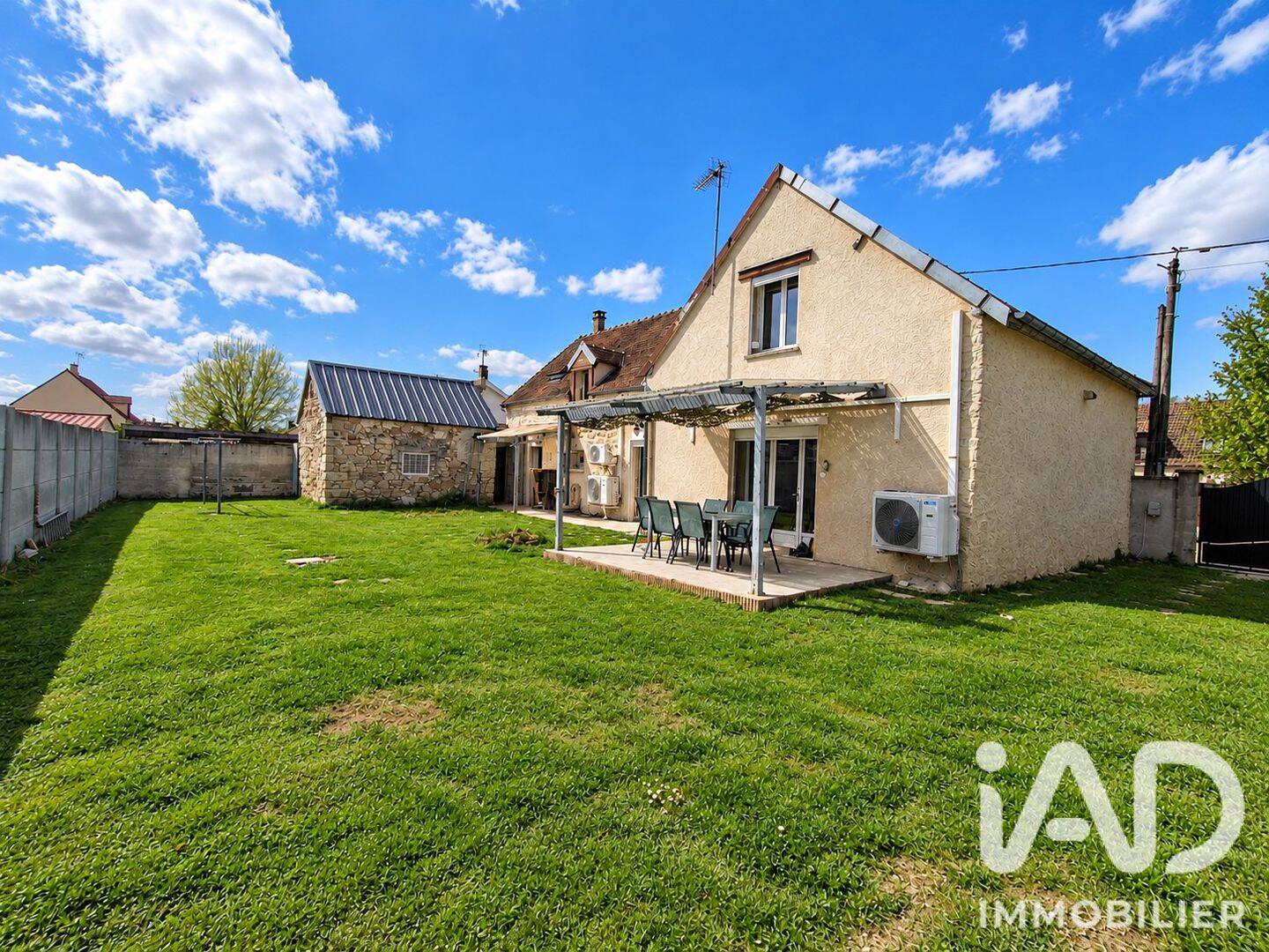 Maison 6 pièces 143 m² · à Marcilly-le-Hayer · 143 m² · 154 000 €