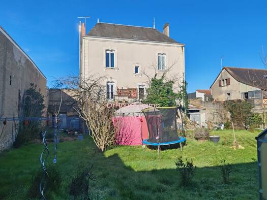 Maison à vendre 198 550 € 7 pièces 4 chambres 159,5 m² 651 m² de terrain Dangé-Saint-Romain 86220