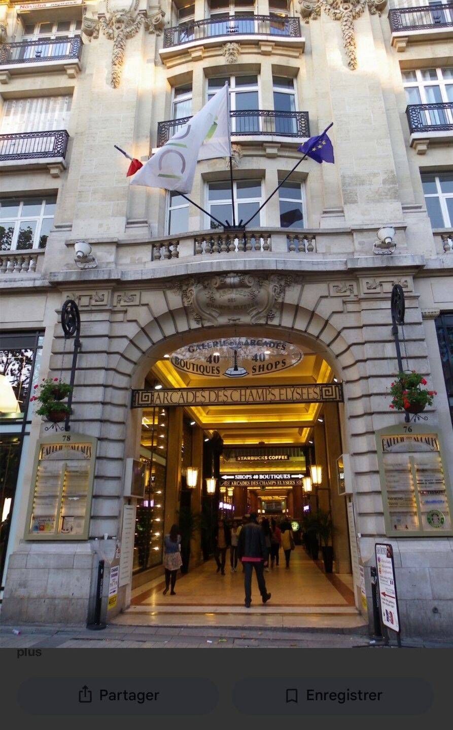 Appartement 1 pièce 38 m² · à Paris 8ème Arrondissement · 38 m² · 1 900 €