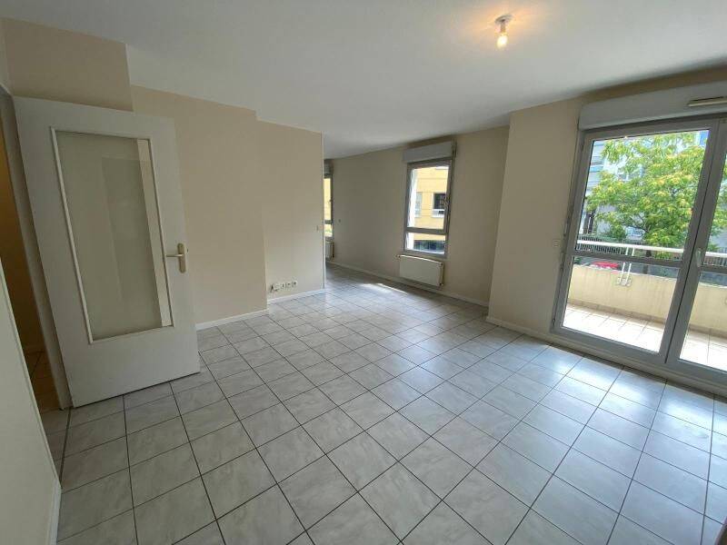 Appartement 3 pièces 66 m² · à Grenoble · 65,8 m² · 898 €/mois
