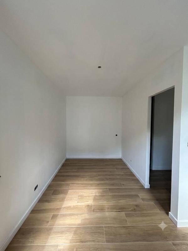 Appartement 1 pièce 15 m² · à Séné · 14,9 m² · 530 €/mois