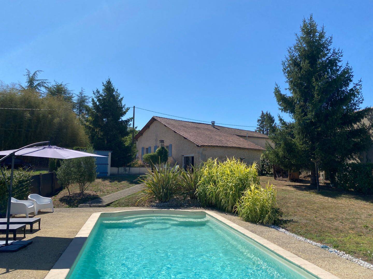 Maison 5 pièces 130 m² · à Saint-Romain · 130 m² · 233 200 €