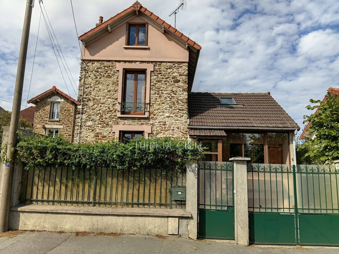 Maison 7 pièces 124 m² · à Villeneuve-le-Roi · 123,8 m² · 381 000 €