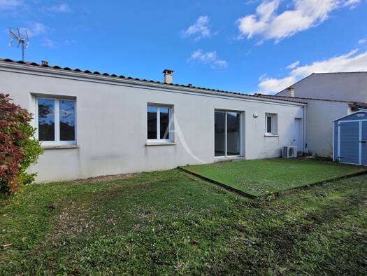 Maison de plain-pied à vendre 378 000 € 4 pièces 3 chambres 85 m² 274 m² de terrain Angoulins 17690
