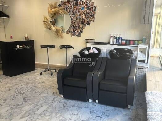 Boutique à vendre 29 430 € 1 pièce 40 m² de surface de vente République Cannes 06400