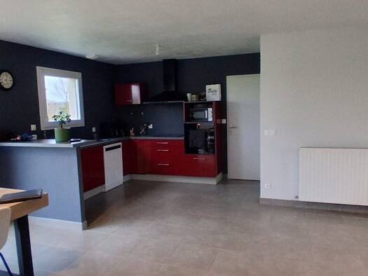 Maison de plain-pied à louer 850 € 4 pièces 3 chambres 90 m² Saint-Hilaire-de-Voust 85120
