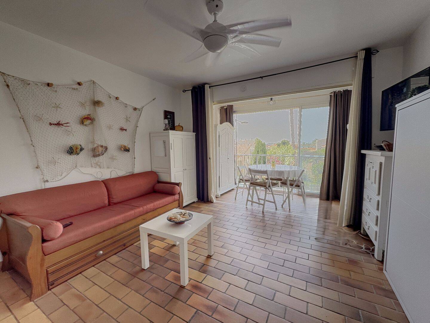 Appartement 1 pièce 27 m² · à Six-Fours-les-Plages · 27 m² · 190 000 €
