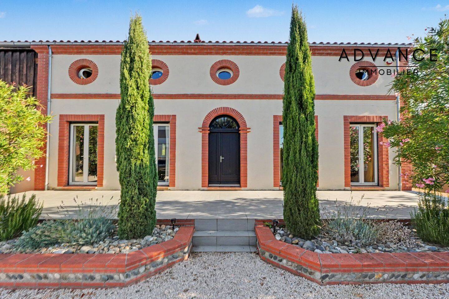 Maison 7 pièces 276 m² · à Labastidette · 276 m² · 634 000 €