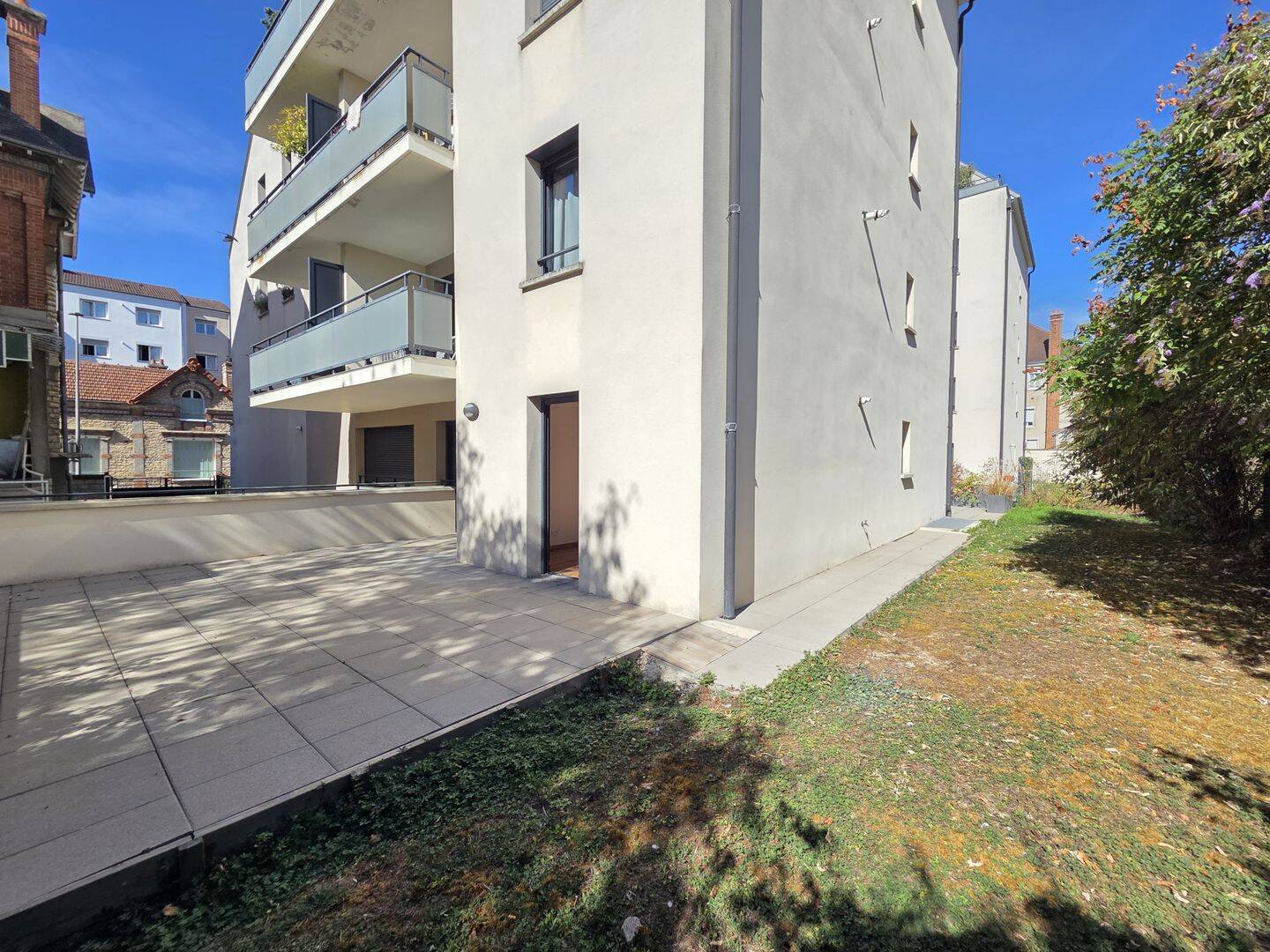Appartement 3 pièces 68 m² · à Sainte-Savine · 67,9 m² · 800 €/mois
