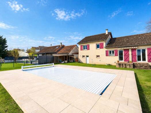 Maison à vendre 380 000 € 7 pièces 5 chambres 142 m² 948 m² de terrain Beux 57580
