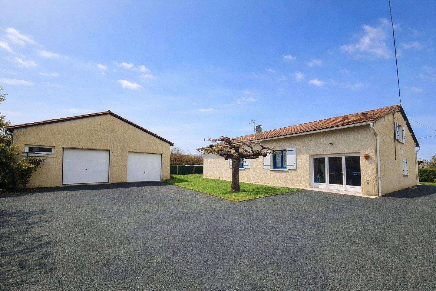 Maison 6 pièces 134 m² · à Saint-Médard-de-Mussidan · 134 m² · 215 000 €
