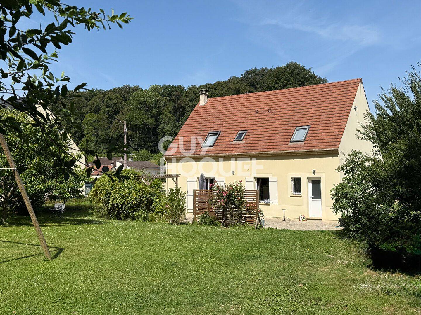 Maison 6 pièces 143 m² · à Pierrefonds · 143 m² · 250 000 €