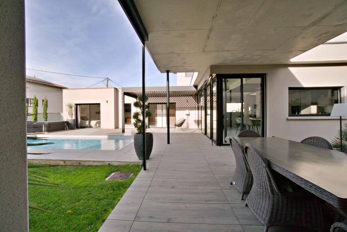 Maison 7 pièces 250 m² · à Villefranche-sur-Saône · 250 m² · 845 000 €