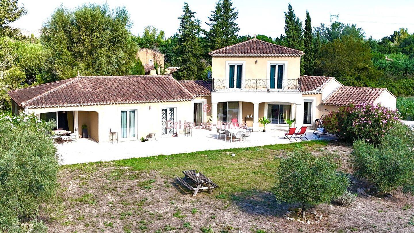 Maison 6 pièces 176 m² · à Graveson · 176 m² · 875 500 €