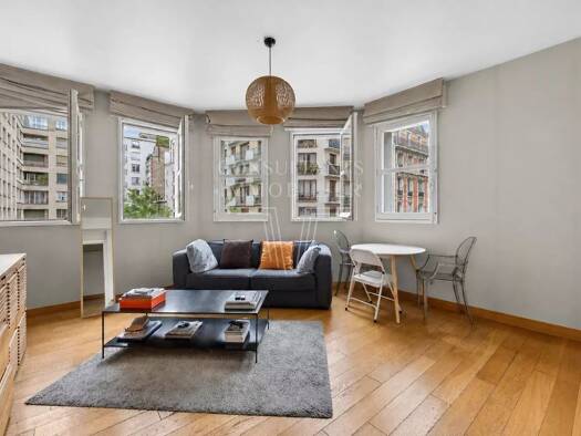 Appartement à vendre 570 000 € 2 pièces 1 chambre 48 m² 2ème étage Bois de Boulogne Paris 16ème arrondissement 75016