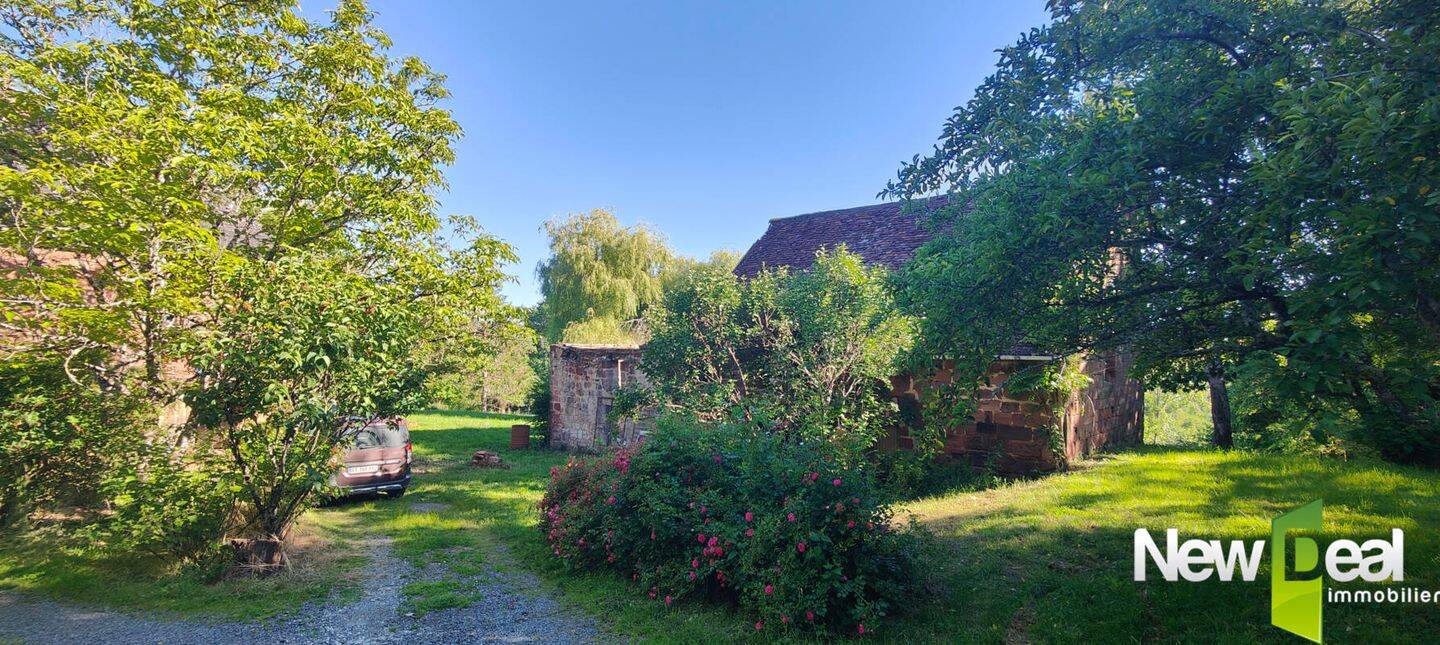 Maison 5 pièces 130 m² · à Saint-Robert · 130 m² · 174 000 €