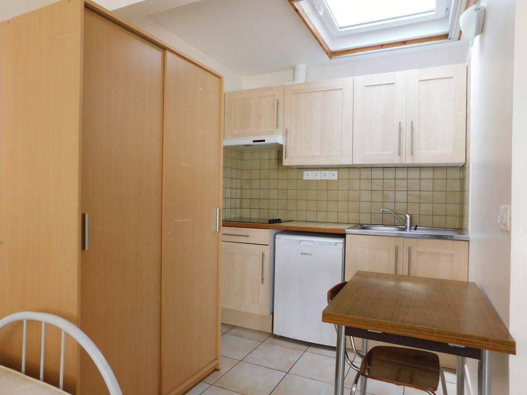Appartement 1 pièce 17 m² · à Lille · 17 m² · 450 €