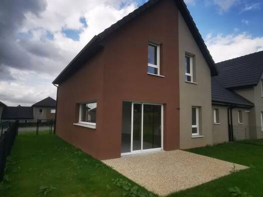 Maison à louer 1 129 € 4 pièces 3 chambres 102,1 m² 337 m² de terrain Centre Ville Port-Jérôme-sur-Seine 76330