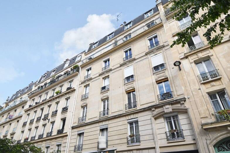 Appartement à vendre 550 000 € 3 pièces 2 chambres 60 m² Étage 1/6 Clignancourt-Jules Joffrin Paris 18ème 75018