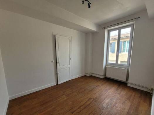 Maison à louer 835 € 4 pièces 3 chambres 110 m² Saint-Macaire 33490