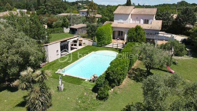 Maison 7 pièces 186 m² · à Saint-Hilaire-de-Brethmas · 185,5 m² · 479 500 €