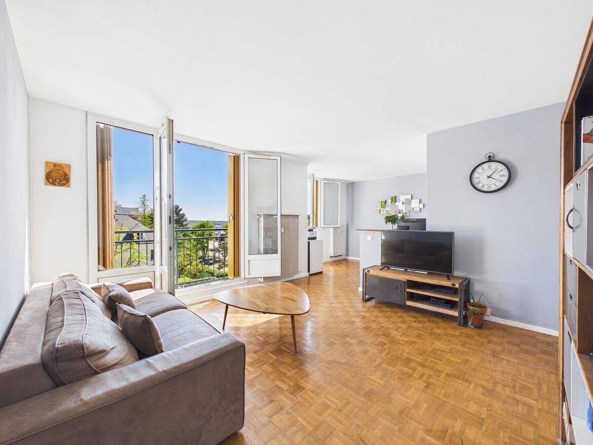 Appartement 4 pièces 67 m² · à Versailles · 66,7 m² · 310 000 €