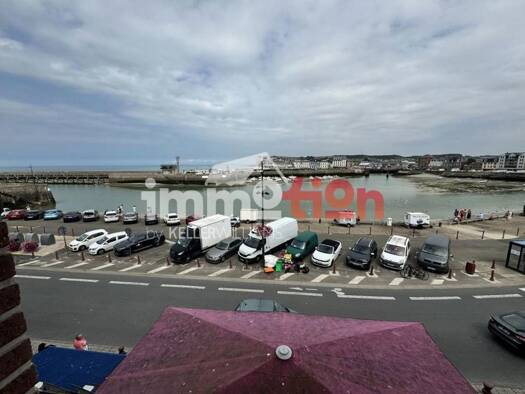 Bar / Café à vendre Fonds de commerce 465 000 € 200 m² d'espace de restauration Basse Ville Le Tréport 76470