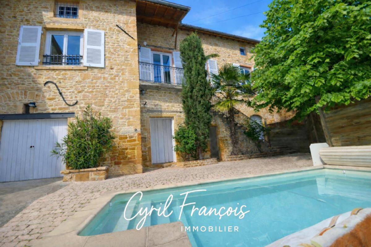 Maison 8 pièces 212 m² · à Chessy · 212 m² · 495 000 €
