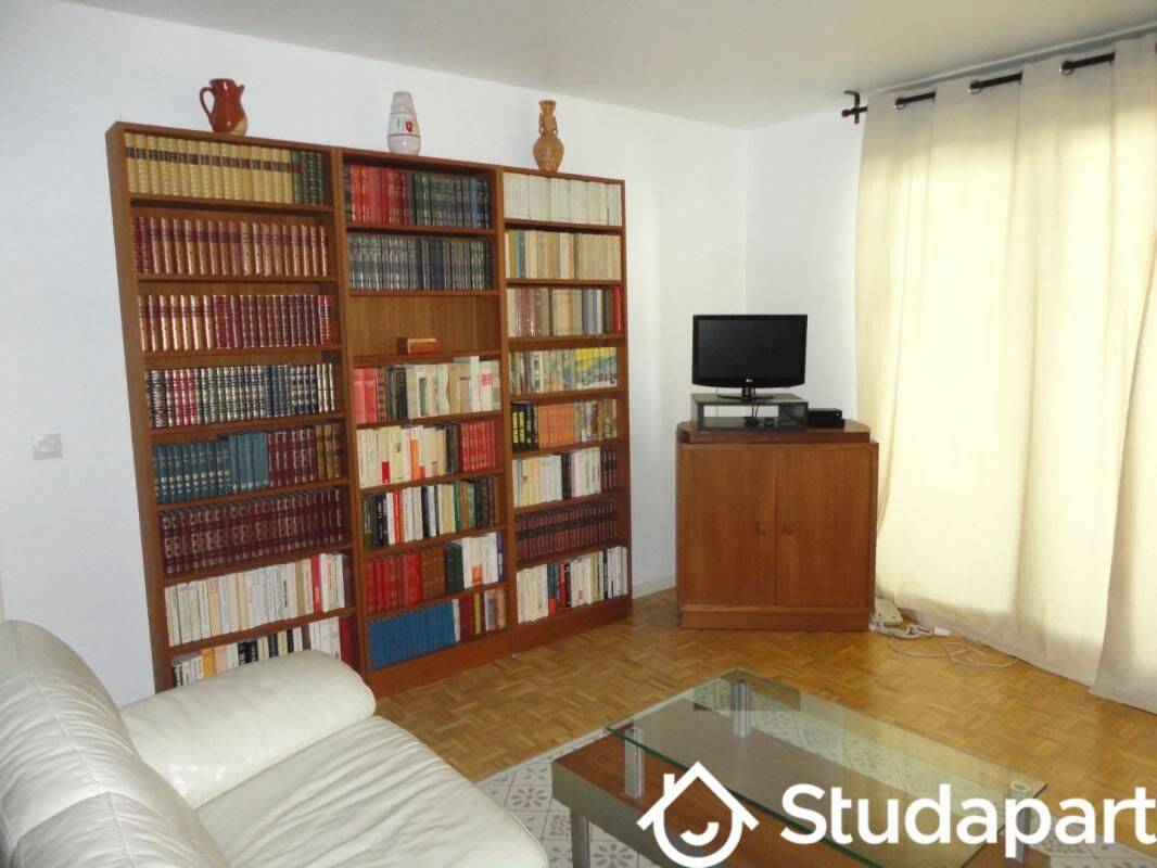 Appartement 4 pièces 70 m² · à Lyon 7ème Arrondissement · 70 m² · 1 300 €/mois