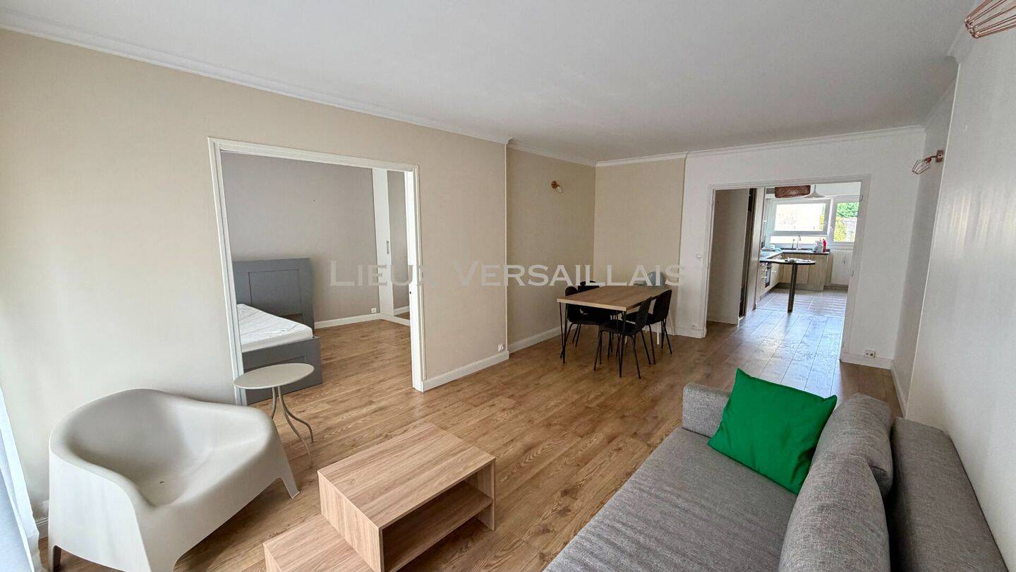 Appartement 3 pièces 74 m² · à Versailles · 74 m² · 1 900 €